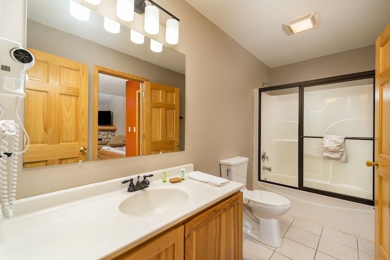 Grand Bear Resort at Starved Rock - photo 5