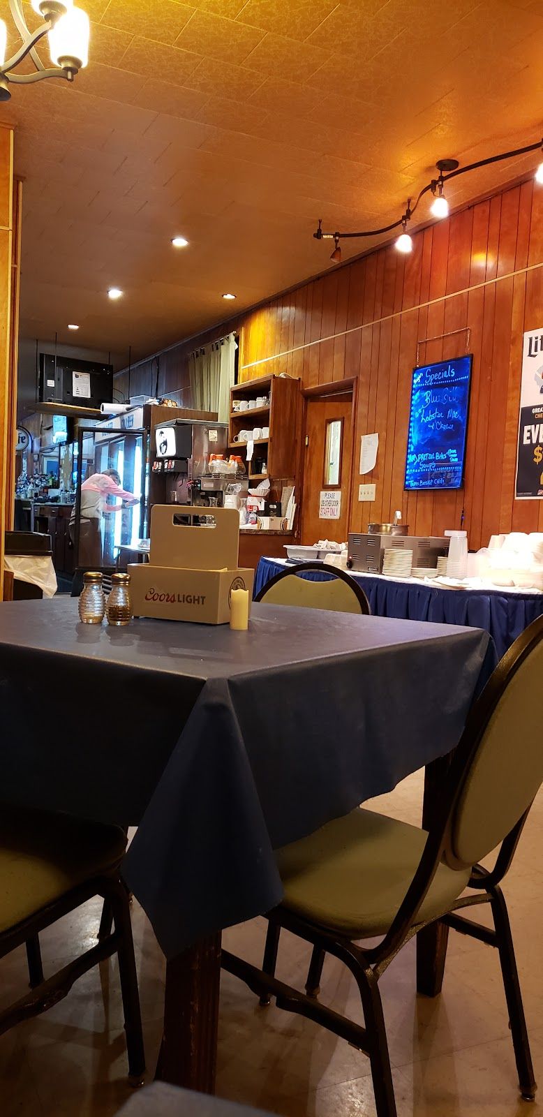 Walt's Tavern - photo 6