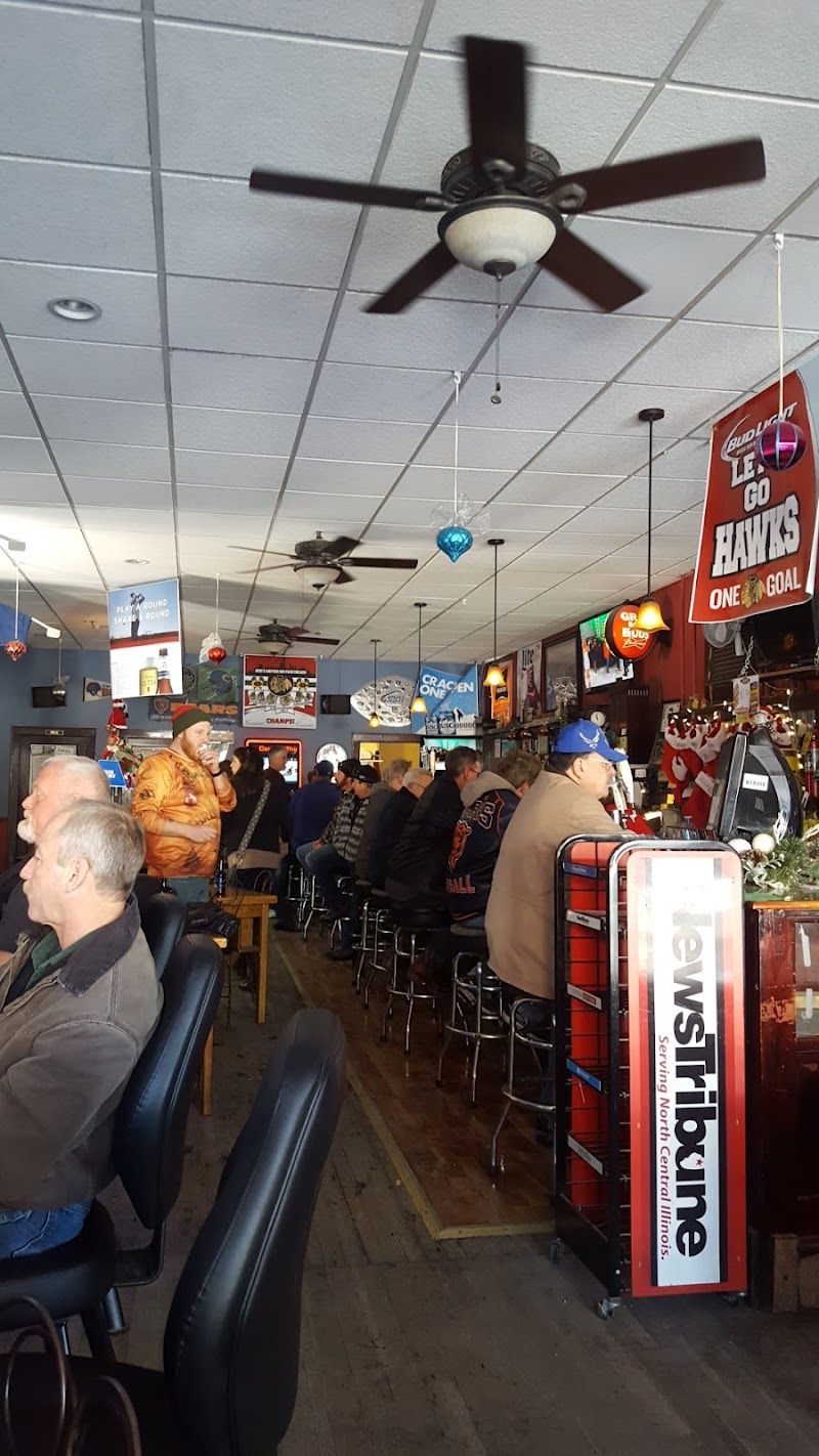 Lizzie's Lounge - photo 5