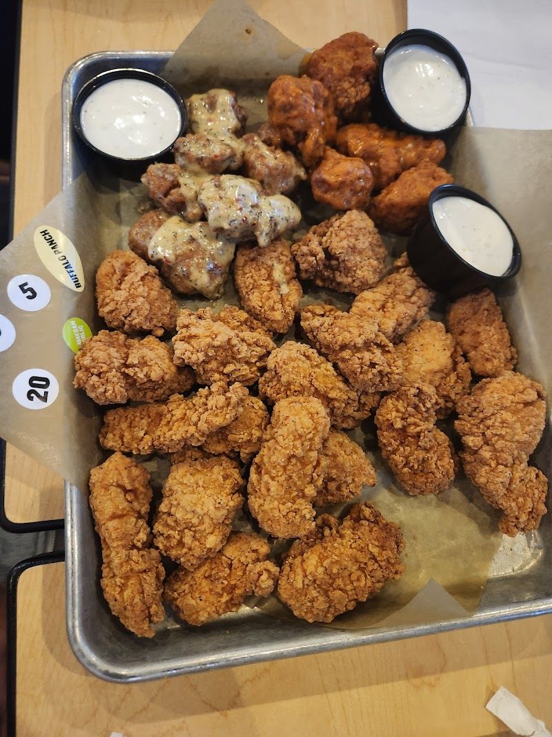 Buffalo Wild Wings - photo 4
