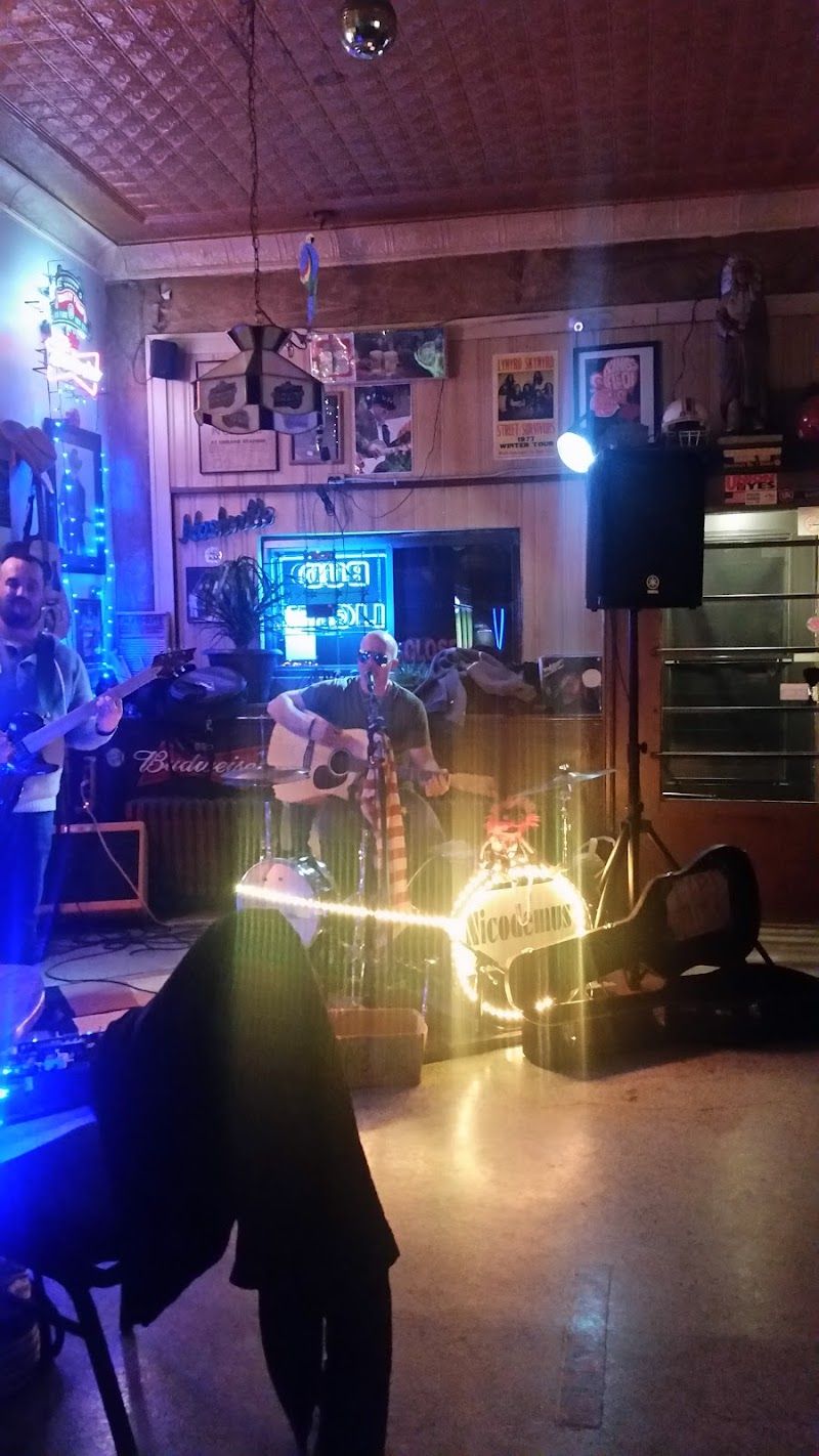 the Dugout tavern - photo 5