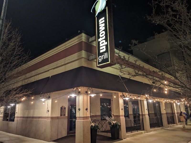 Uptown Grill - photo 5