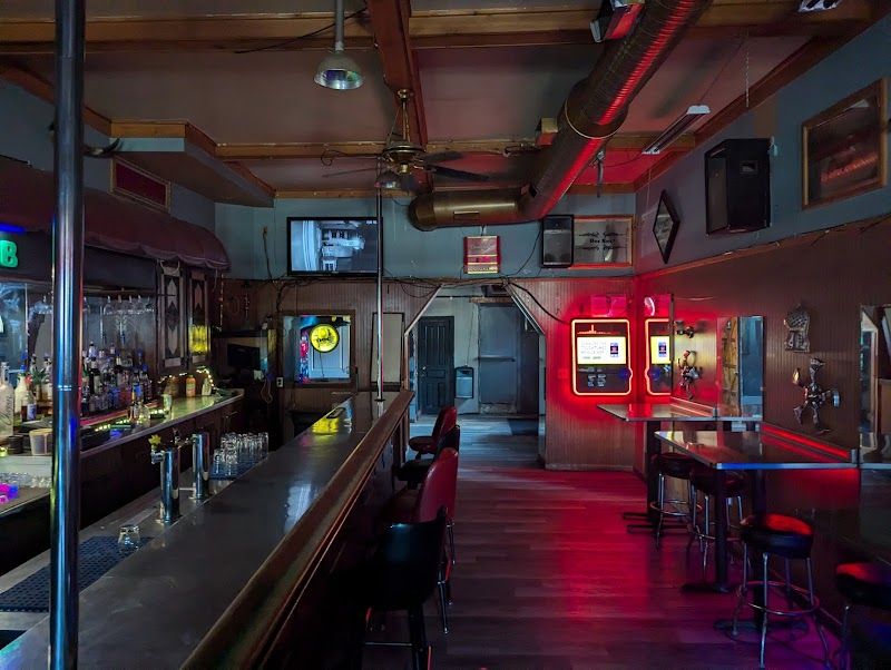 Doc's Pub - primary photo