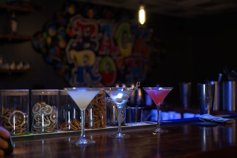 Back Room at Unc’s - photo 6