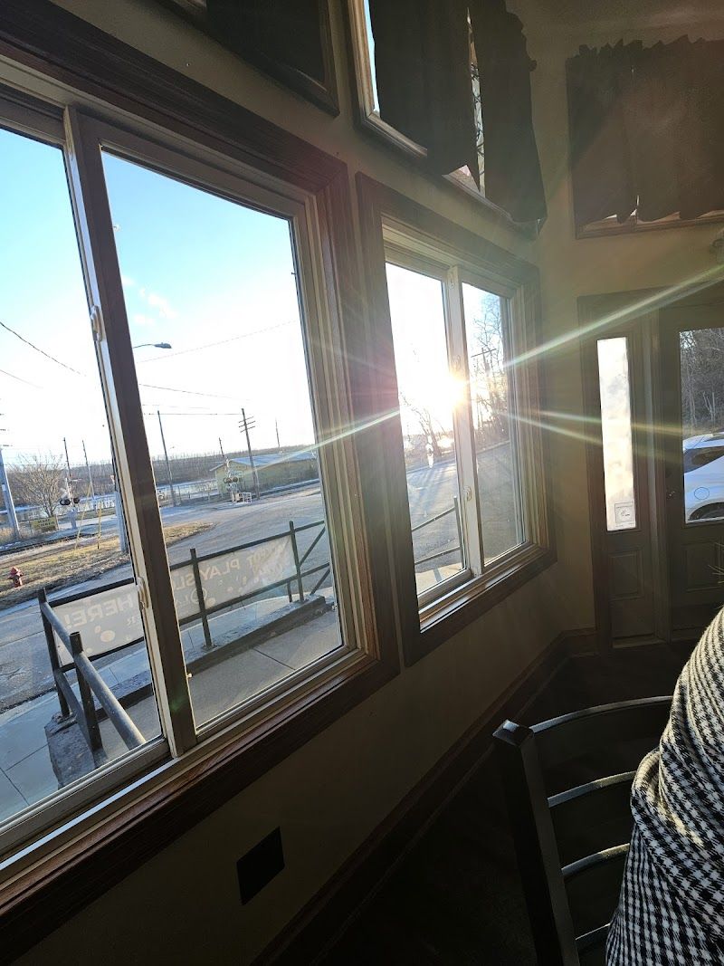 Bridgetenders Pub - photo 3