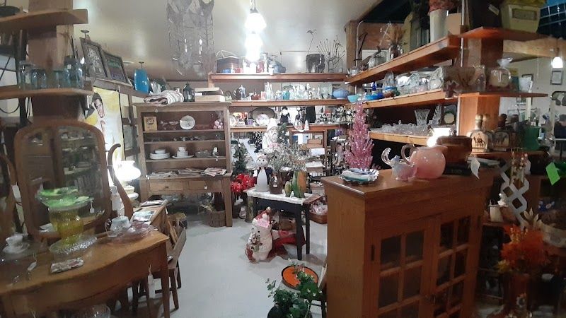 Clarks Run Antiques, Gifts & Wine - photo 5