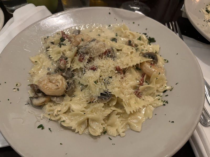 Verucchi's Ristorante - photo 3